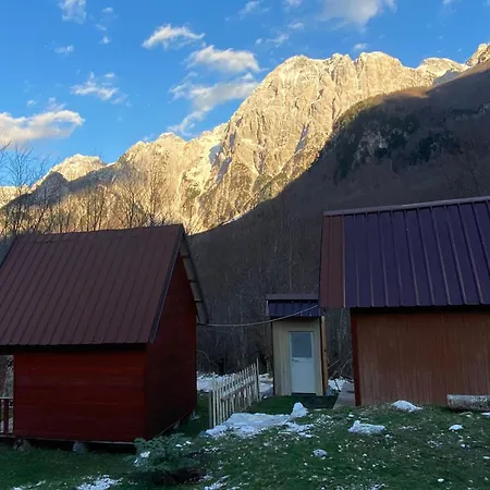 Bujtina Diti Chalet